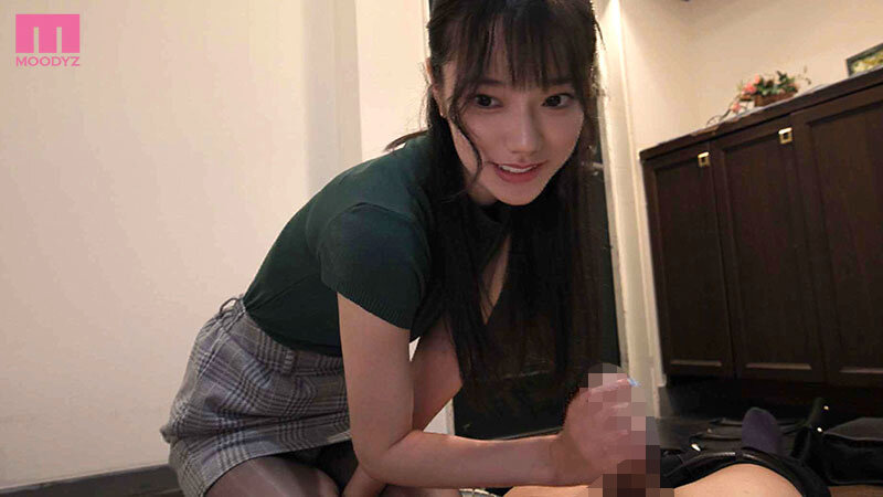 Cô nàng dâm dãng và anh đồng nghiệp